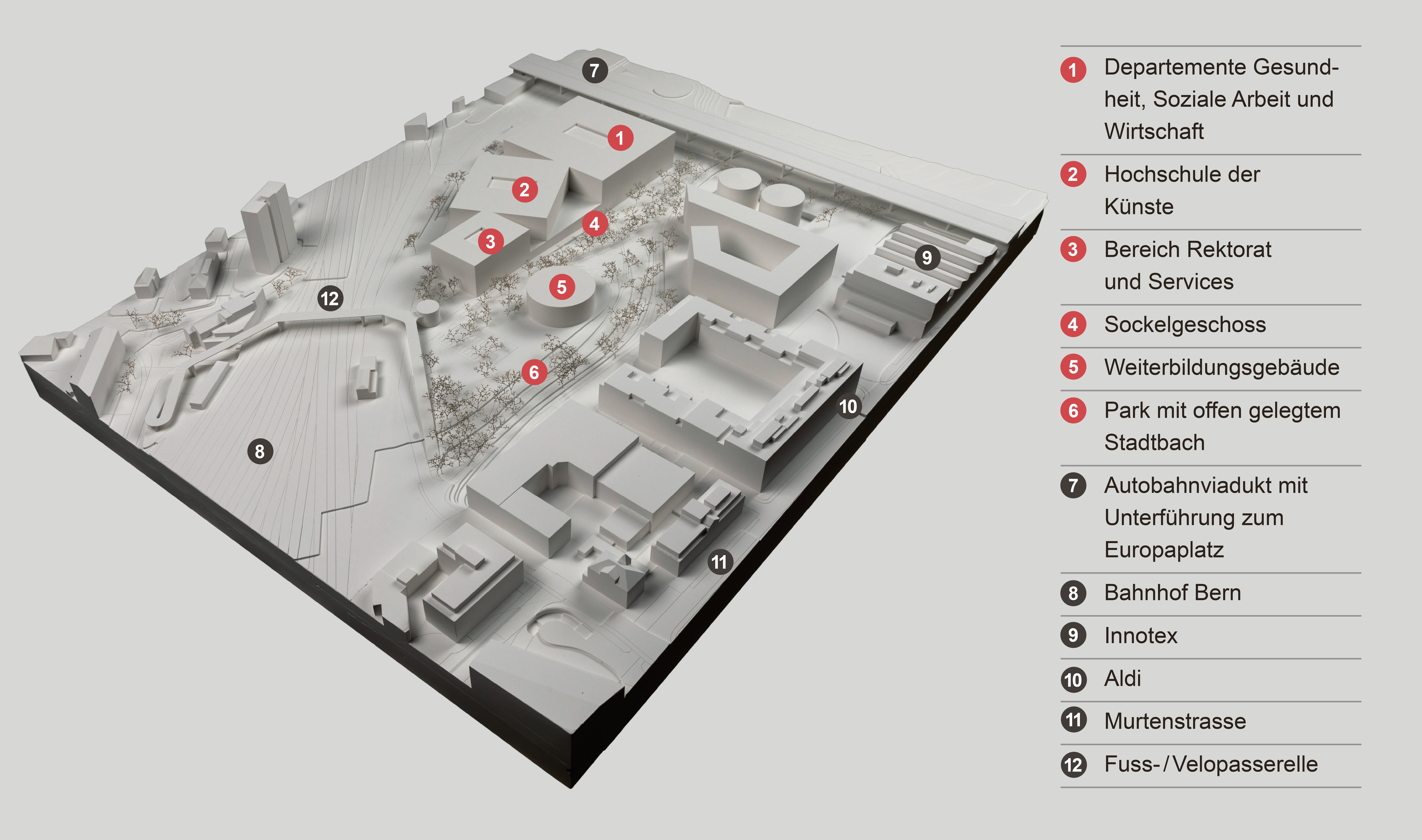 Modèle du future campus avec les bâtiments de la BFH, le bâtiment de la formation continue et l’espace extérieur.